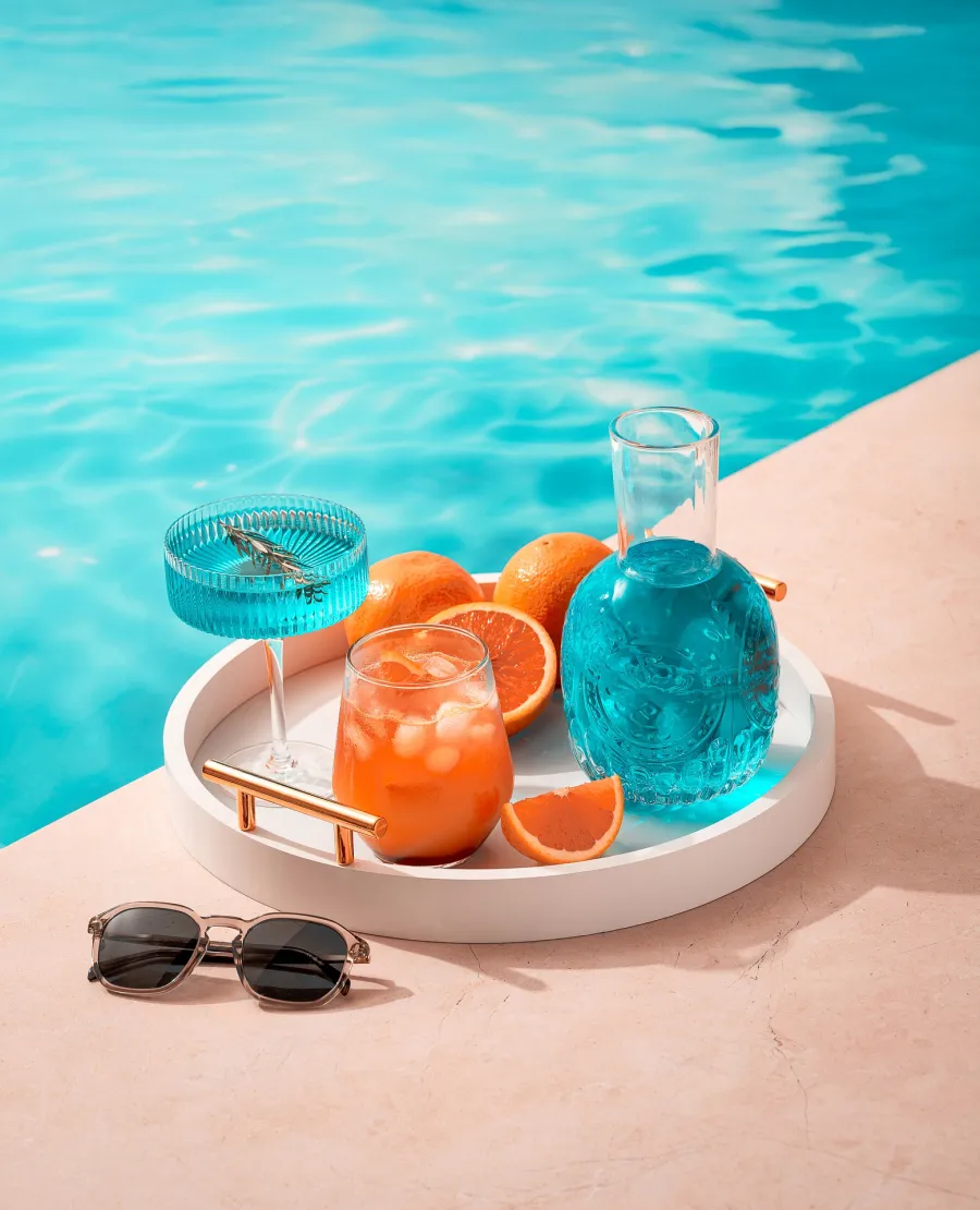 Instants de détente au bord d'une piscine iPoolAir